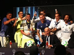 Ketika Pemain-Pemain Madrid Ganggu Konferensi Pers Zidane