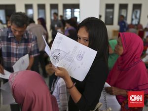 Warga Bukit Duri Antri Rusun