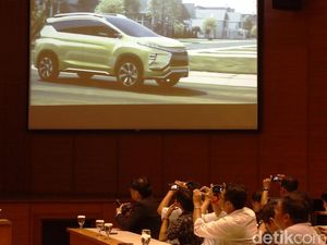 Bos Mitsubishi Perlihatkan Mobil MPV Bos Mitsubishi Perlihatkan Mobil MPV