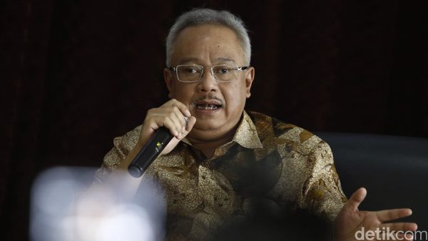 Diskusi Kewenangan Diskresi Pejabat Dalam Mendukung Perekonomian