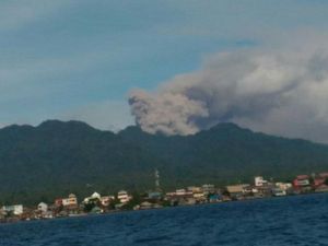 Gunung Dukono Halmahera Keluarkan Abu Vulkanik, Ini Daftar Desa Terdampak Gunung Dukono Halmahera Keluarkan Abu Vulkanik, Ini Daftar Desa Terdampak