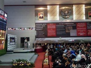 Sri Mulyani Hadiri Peringatan 39 Tahun Diaktifkannya Bursa Saham RI