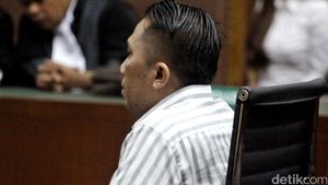 Ivan Haz Divonis 1,5 Tahun Penjara