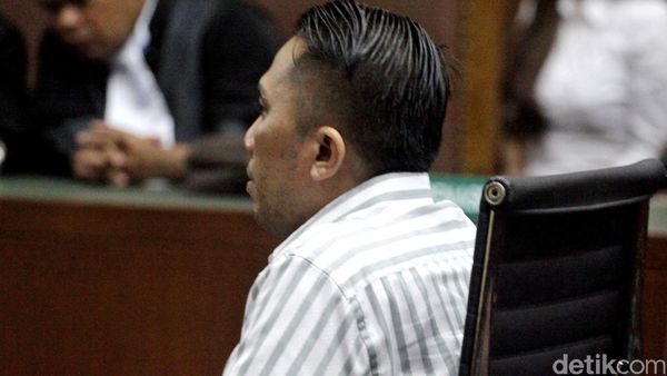 Ivan Haz Divonis 1,5 Tahun Penjara