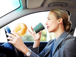 Cara Berkendara Juga Bisa Cegah Penularan Virus, Lho!