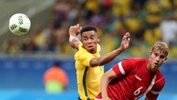 Berstatus tuan rumah dan salah satu tim unggulan, Brasil sempat disorot karena cuma mendapatkan hasil imbang 0-0 saat bertemu Afrika Selatan dan Irak. Fernando Donasci/Reuters.