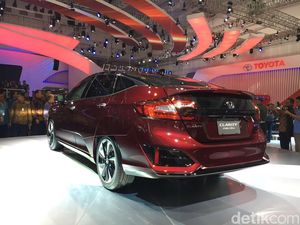 Lebih Dekat dengan Mobil Hidrogen Honda