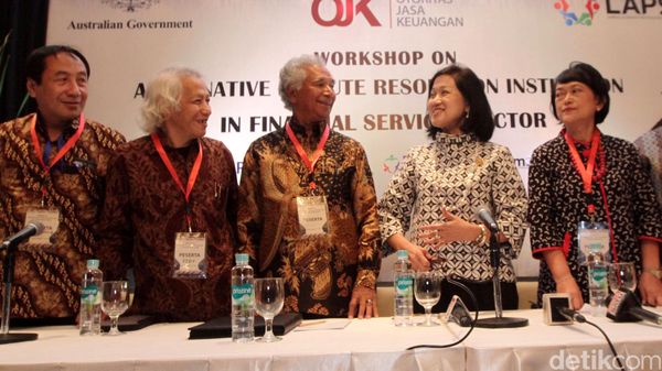 OJK Tangani 3.832 Pengaduan Konsumen Sejak 2013