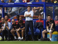 Mazzarri tentang Pengalaman Baru di Premier League dan Kebiasaan Merokok