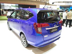 Tutup Paksa Bagasi Mobil Bisa Buat Kaca Pecah?