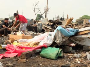 Polisi Identifikasi Pembongkar Tenda Darurat Korban Kebakaran Duren Sawit