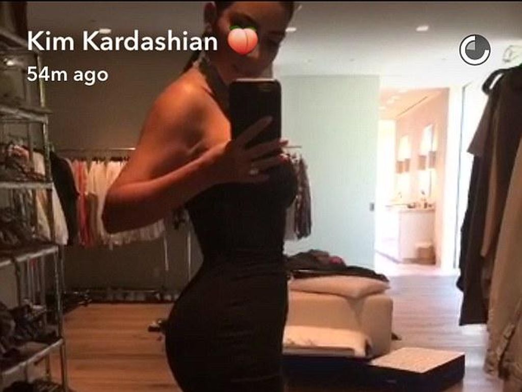 Ini Penampilan Kim Kardashian Setelah Berat Badannya Sukses Capai 56 Kg Ini Penampilan Kim Kardashian Setelah Berat Badannya Sukses Capai 56 Kg