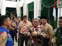 Aher Lepas 1.122 Anggota Kwarda Jabar ke Jambore Nasional di Cibubur