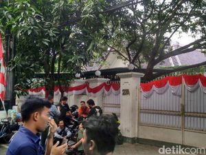 Geliat di Kediaman Mega Saat Dinamika Pilgub DKI Makin Tinggi