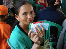 Mensos Khofifah Berencana Gabungkan KIP, KIS dan KKS Jadi Kartu Combo