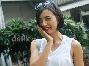 Lolita Agustine Menghindar Ditanya Soal Pernikahannya, Batal Ya? Lolita Agustine Menghindar Ditanya Soal Pernikahannya, Batal Ya?