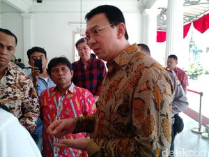 Ahok: Megawati Dukung Ahok-Djarot, PDIP Jakarta Masih Keki Ahok: Megawati Dukung Ahok-Djarot, PDIP Jakarta Masih Keki