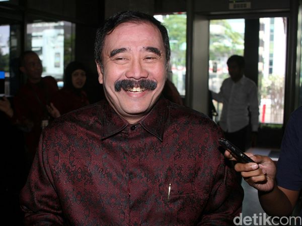 KPK Periksa Dirjen Kemdagri soal Suap Proyek Jalan di Sumbar
