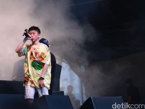 Rich Brian Jadi Rapper Terkenal, Berapa Hartanya Sekarang? Rich Brian Jadi Rapper Terkenal, Berapa Hartanya Sekarang?
