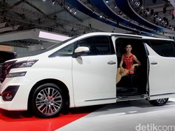 Dear #CrazyRichSurabayan, Kalau Pintu Mobil Cepet Nutup Bisa Kejepit