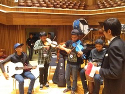 Aksi Plago Unjuk Kebolehan dengan Lagu Victory di Hadapan Addie MS