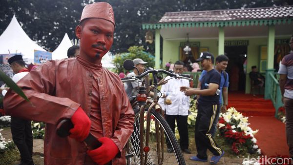 Ratusan Orang Hadiri Lebaran Betawi 2016