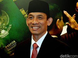 Geger Paspor Ganda Arcandra Tahar