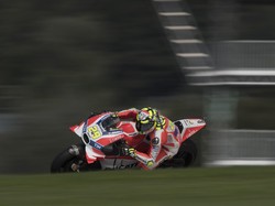 Iannone Tercepat di Sesi Pembuka