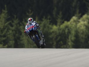 Finis Ketiga yang Terasa seperti Kemenangan untuk Lorenzo