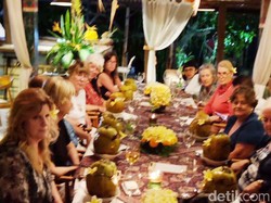 Sajian Rijsttafel Jadi Santap Malam Penutup yang Menyenangkan