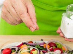 Cegah Hipertensi, 4 Cara Membatasi Asupan Garam Per Hari