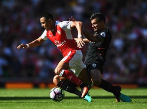 Lallana Nilai Liverpool Harus Lebih Disiplin Saat Bertahan