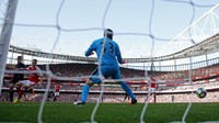 Gawang Arsenal kembali dibobol oleh Philippe Coutinho di menit ke-56. Eddie Keogh/Reuters/detikFoto.