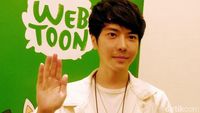 Senyum Park Tae Joon Sapa Penggemar Looksim di Jakarta