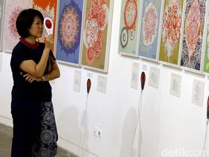 Mencari Chairil Lewat Lensa Merah