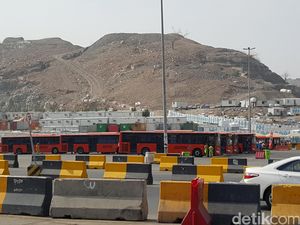 Taksi Ditabrak Bus di Mekah, 4 Jemaah Haji Asal Aceh Luka Berat Taksi Ditabrak Bus di Mekah, 4 Jemaah Haji Asal Aceh Luka Berat