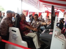 Hanya 7 dari 83 Pengemudi Taksi Online yang Lulus Ujian SIM A Umum