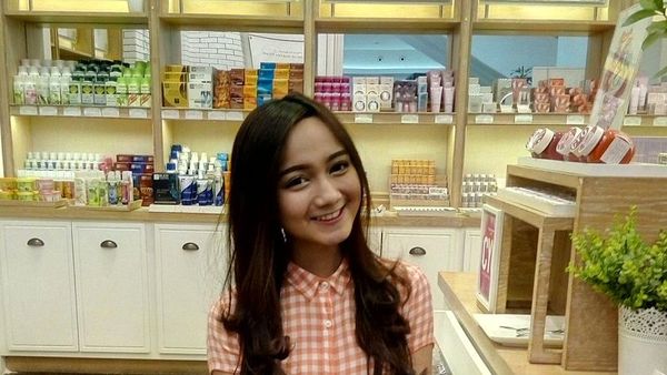 EVENT MARTHA TILAAR SHOP MALL TAMAN ANGGREK BERSAMA NANDA ARSYINTA
