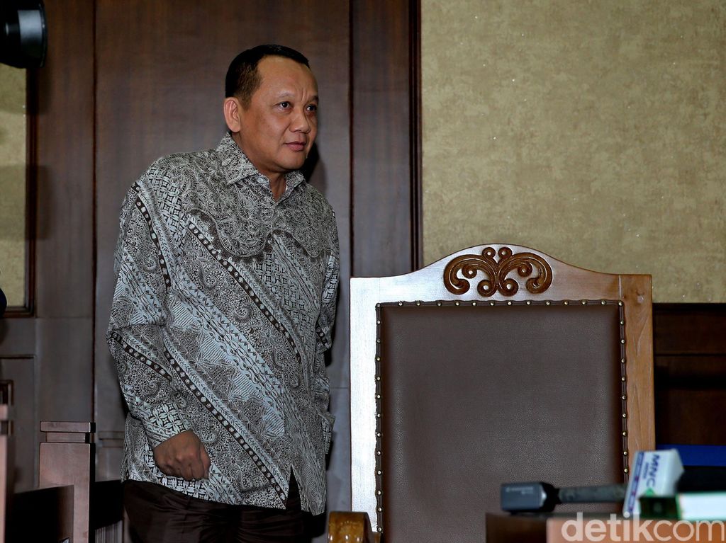 Nurhadi Akui Telepon Eks Panitera PN Jakpus Soal Perkara Kedaluwarsa Nurhadi Akui Telepon Eks Panitera PN Jakpus Soal Perkara Kedaluwarsa