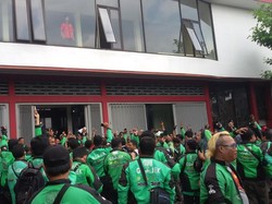 Tolak Tarif Baru, Ratusan Driver Go-Jek di Yogya Mogok