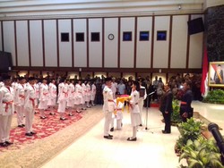 Paskibraka Terpilih DKI Jakarta Dikukuhkan, Satu Orang Siswi Pingsan