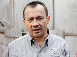 Sudah Jarang Syuting, Adi Bing Slamet Kini Buka Bengkel Mobil Sudah Jarang Syuting, Adi Bing Slamet Kini Buka Bengkel Mobil