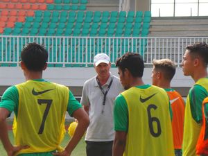 Pantau Kekuatan Lawan, Riedl Kirim Mata-mata