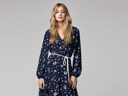 Ini Dress yang Dipakai Gigi Hadid Saat Menghadiri Prom Night 