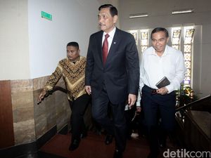 Luhut Ajak Pengusaha China Investasi di Sektor Kelautan RI Luhut Ajak Pengusaha China Investasi di Sektor Kelautan RI