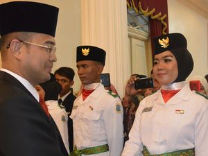 Khidmatnya Pengukuhan 38 Anggota Paskibra di Pangkalpinang