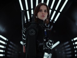 Felicity Jones Belajar Kung Fu untuk Peran di Star Wars Rogue One