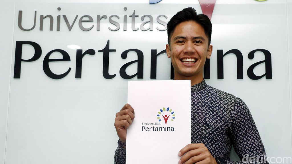 Pebalap Ali Adrian Jadi Duta Universitas Pertamina Pebalap Ali Adrian Jadi Duta Universitas Pertamina