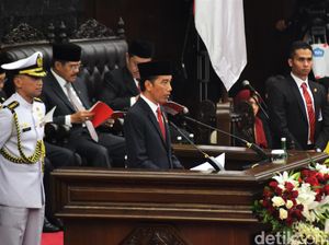 Jokowi: Ubah Paradigma, Pembangunan Tidak Jawa Sentris