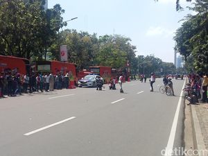 Meriahkan HUT ke-71 RI, Komunitas Sepatu Roda Ini Gelar Aksi di Istana Merdeka